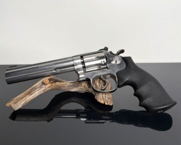 Smith & Wesson 617-1