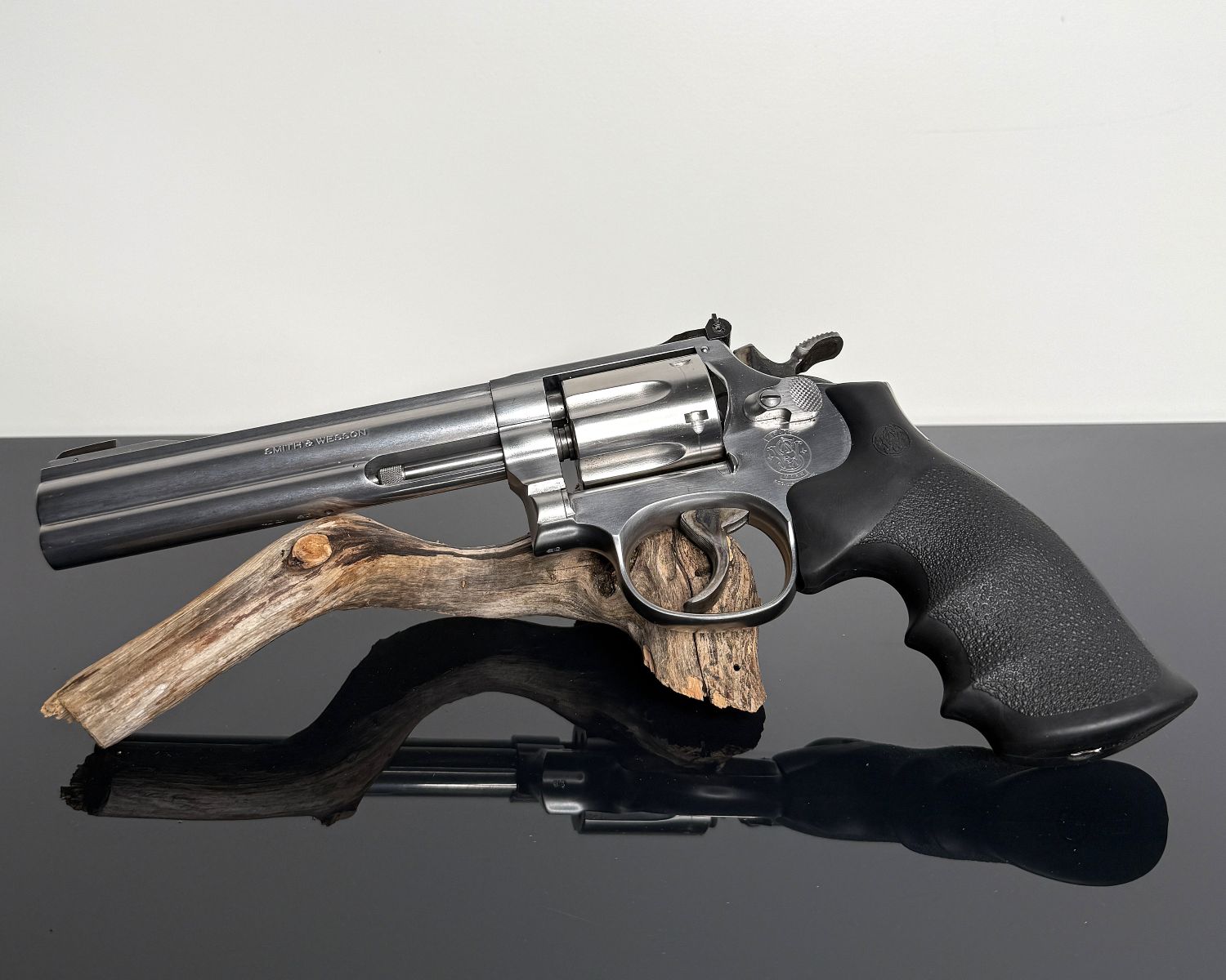 Smith & Wesson 617-1