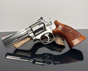 Smith & Wesson 686