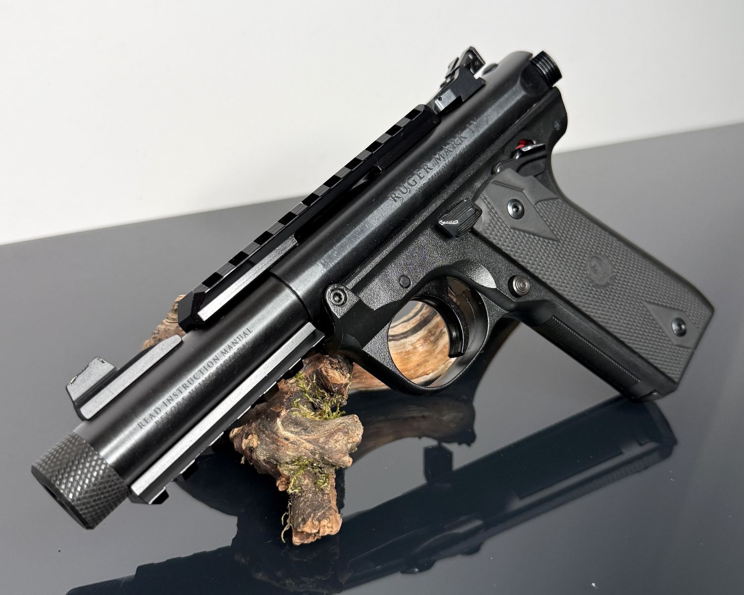 Ruger Mark IV 22/45 Tactical – Bild 2