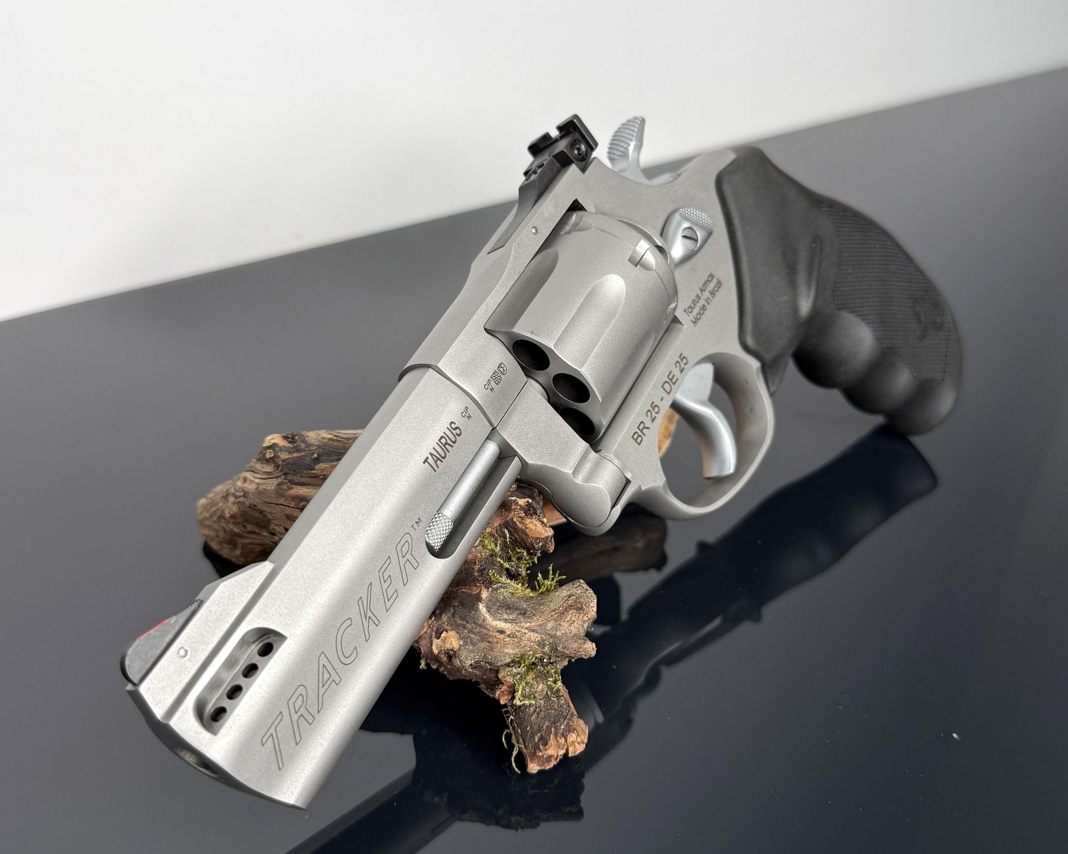 Taurus 627 Tracker – Bild 2